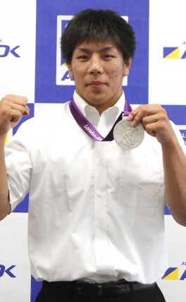 中矢力選手