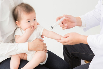 赤ちゃんの予防接種が始まるのはいつから？