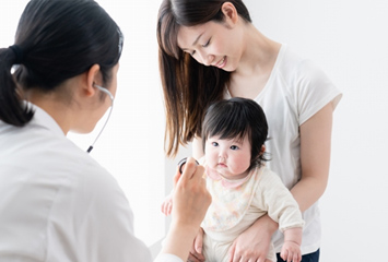 赤ちゃんの予防接種はどこで受けるべき?