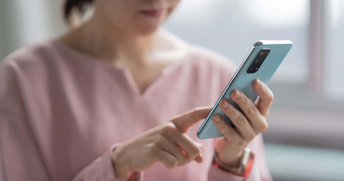 スマートフォンが熱い原因は?スマートフォンの熱対策・正しい対処法を解説
