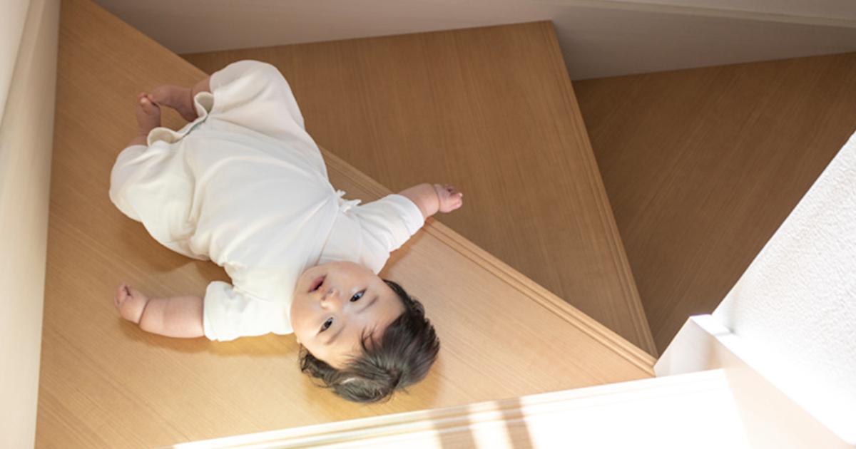窓やベランダからの子どもの転落を防ぐ!効果的な7つの対策