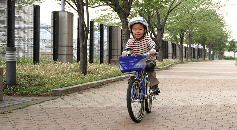 子どもに教えたい「安全な自転車の乗り方」